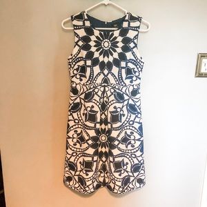 Sleeveless Maternity Dress